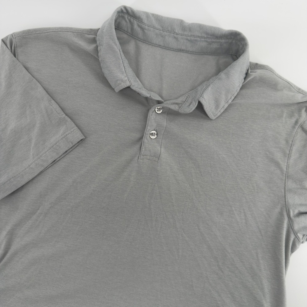 Vuori Mens Short Sleeve Polo Shirt Heathered Grey Athletic Fit Performance Tee S